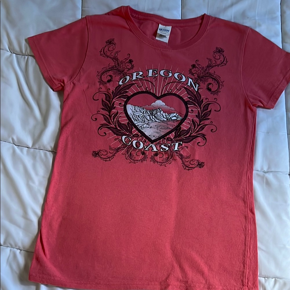 Gildan Coral Oregon Coast Graphic Tee